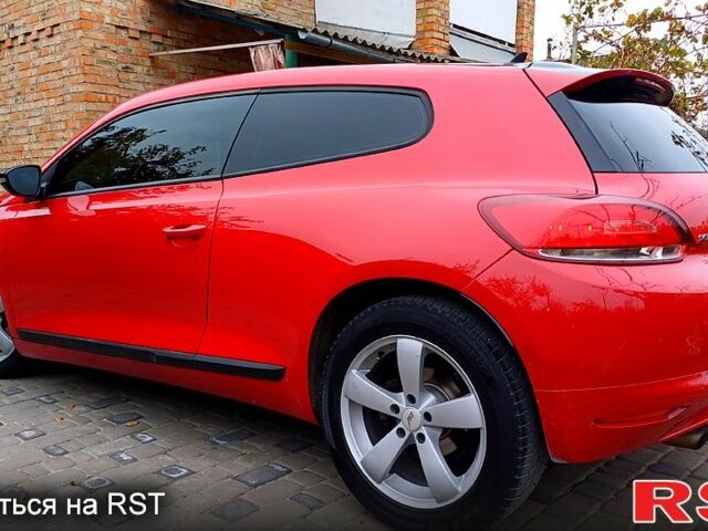 Красный Фольксваген Скирокко, объемом двигателя 1.4 л и пробегом 228 тыс. км за 6950 $, фото 2 на Automoto.ua