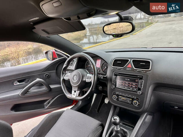 Красный Фольксваген Скирокко, объемом двигателя 1.98 л и пробегом 145 тыс. км за 7900 $, фото 17 на Automoto.ua