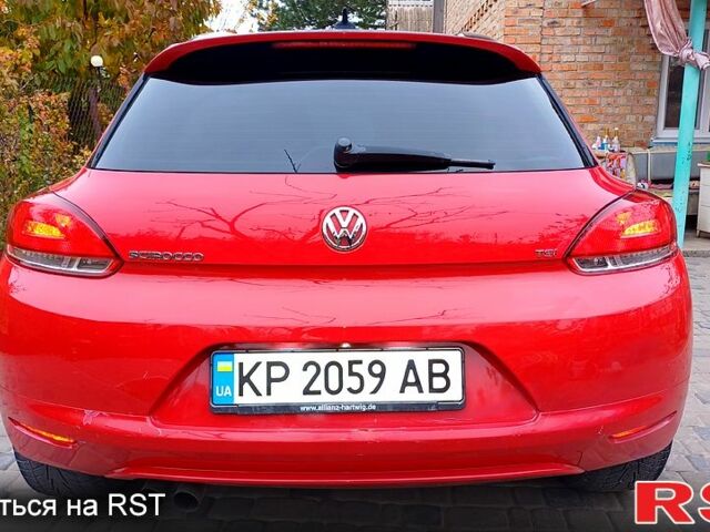 Красный Фольксваген Скирокко, объемом двигателя 1.4 л и пробегом 228 тыс. км за 6950 $, фото 4 на Automoto.ua