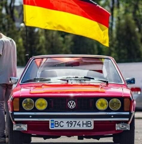 Красный Фольксваген Скирокко, объемом двигателя 1.1 л и пробегом 139 тыс. км за 22000 $, фото 3 на Automoto.ua