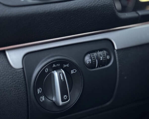 Серый Фольксваген Скирокко, объемом двигателя 1.4 л и пробегом 159 тыс. км за 8900 $, фото 11 на Automoto.ua