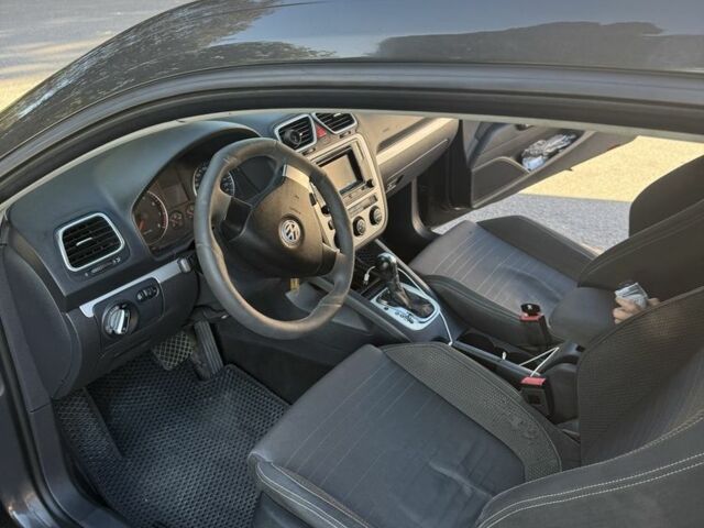 Серый Фольксваген Скирокко, объемом двигателя 1.4 л и пробегом 250 тыс. км за 7900 $, фото 17 на Automoto.ua