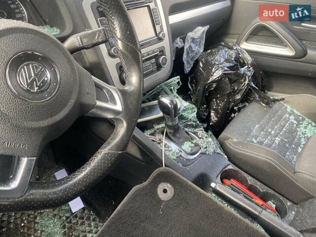 Фольксваген Скирокко 2011 в Киеве на Automoto.ua Синий Фольксваген Скирокко, объемом двигателя 1.4 л и пробегом 180 тыс. км за 3700 $, фото 10 на Automoto.ua