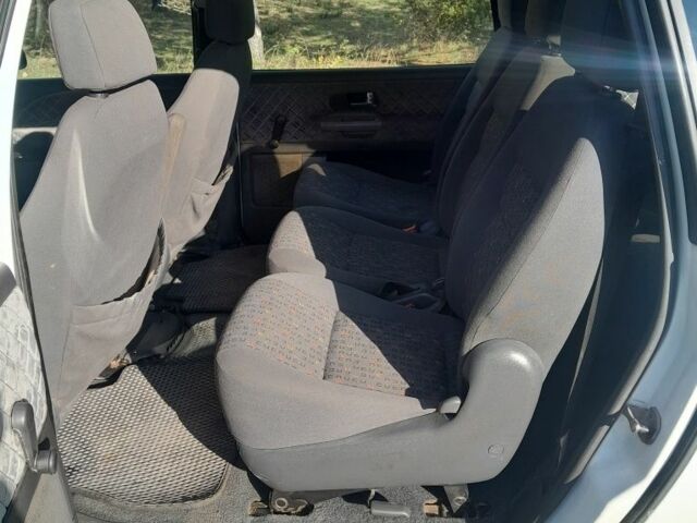 Белый Фольксваген Шаран, объемом двигателя 1.9 л и пробегом 390 тыс. км за 4300 $, фото 5 на Automoto.ua