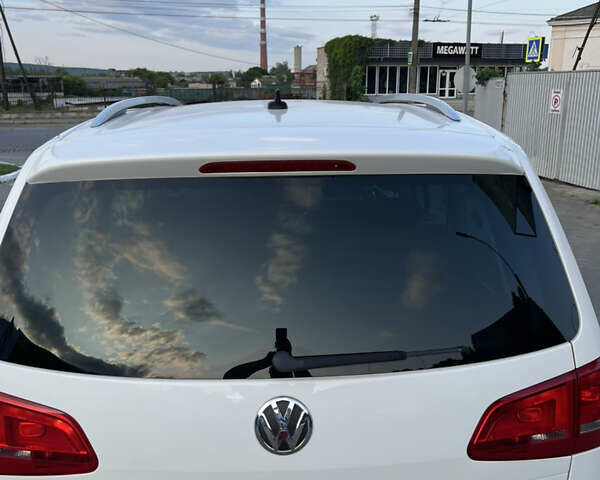 Белый Фольксваген Шаран, объемом двигателя 1.97 л и пробегом 276 тыс. км за 14200 $, фото 9 на Automoto.ua