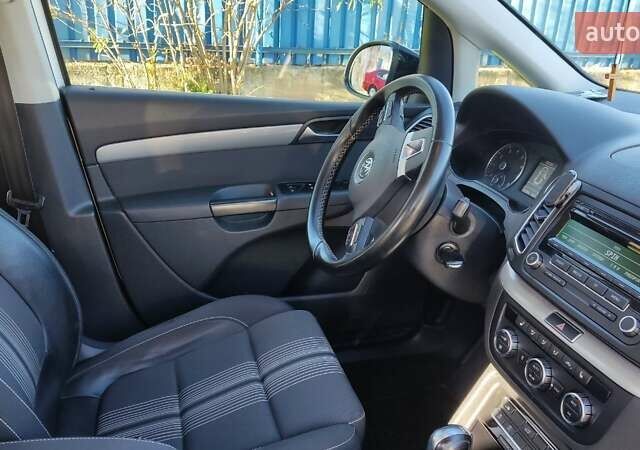 Белый Фольксваген Шаран, объемом двигателя 1.4 л и пробегом 245 тыс. км за 9920 $, фото 12 на Automoto.ua