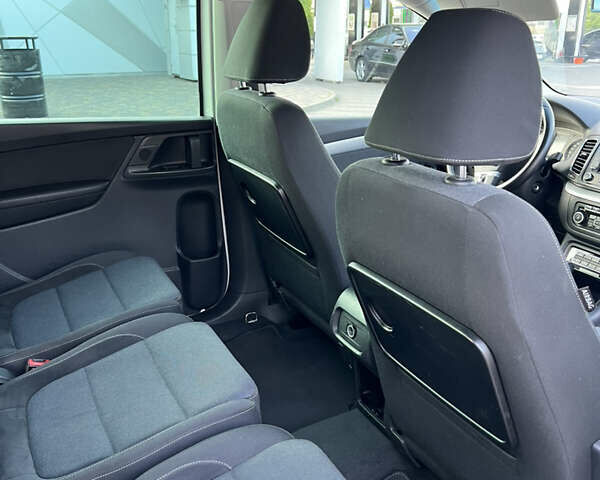 Белый Фольксваген Шаран, объемом двигателя 1.97 л и пробегом 276 тыс. км за 14200 $, фото 65 на Automoto.ua