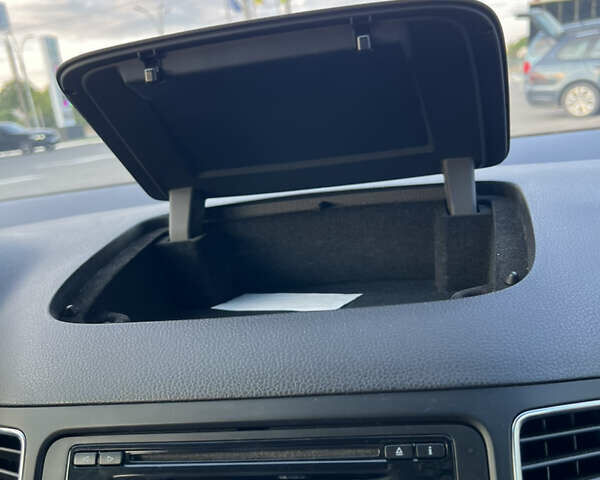 Белый Фольксваген Шаран, объемом двигателя 1.97 л и пробегом 276 тыс. км за 14200 $, фото 51 на Automoto.ua