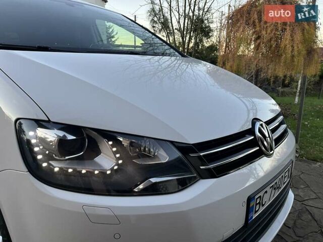 Белый Фольксваген Шаран, объемом двигателя 2 л и пробегом 235 тыс. км за 11350 $, фото 8 на Automoto.ua