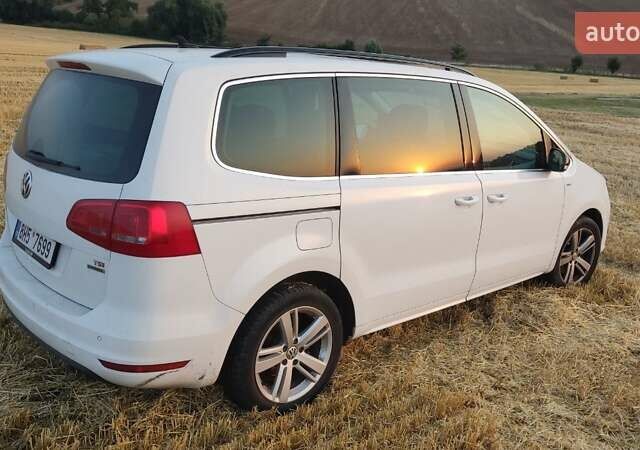 Белый Фольксваген Шаран, объемом двигателя 1.4 л и пробегом 245 тыс. км за 9920 $, фото 7 на Automoto.ua