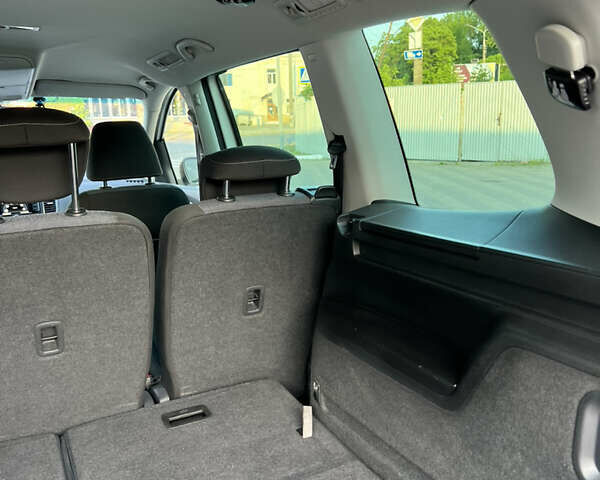 Белый Фольксваген Шаран, объемом двигателя 1.97 л и пробегом 276 тыс. км за 14200 $, фото 39 на Automoto.ua