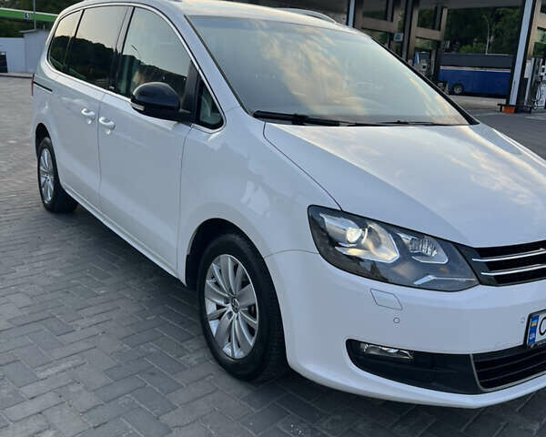 Белый Фольксваген Шаран, объемом двигателя 1.97 л и пробегом 276 тыс. км за 14200 $, фото 3 на Automoto.ua