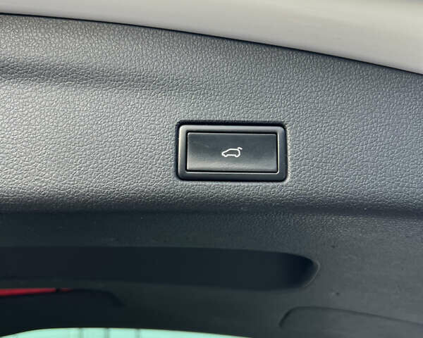 Белый Фольксваген Шаран, объемом двигателя 1.97 л и пробегом 276 тыс. км за 14200 $, фото 61 на Automoto.ua