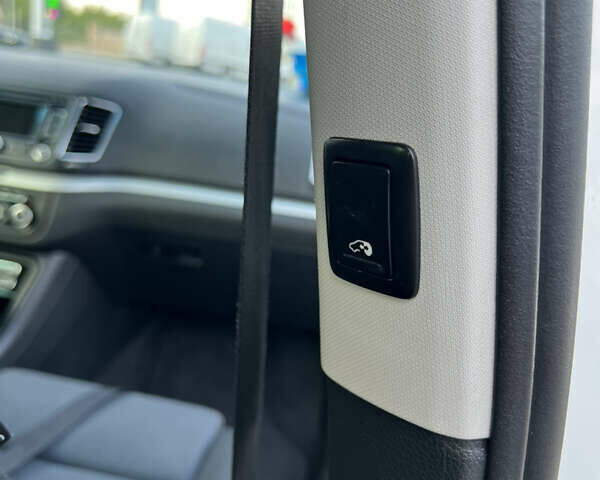 Белый Фольксваген Шаран, объемом двигателя 1.97 л и пробегом 276 тыс. км за 14200 $, фото 66 на Automoto.ua