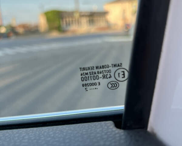 Белый Фольксваген Шаран, объемом двигателя 1.97 л и пробегом 276 тыс. км за 14200 $, фото 28 на Automoto.ua