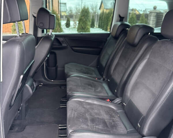 Білий Фольксваген Шаран, об'ємом двигуна 2 л та пробігом 272 тис. км за 15500 $, фото 11 на Automoto.ua