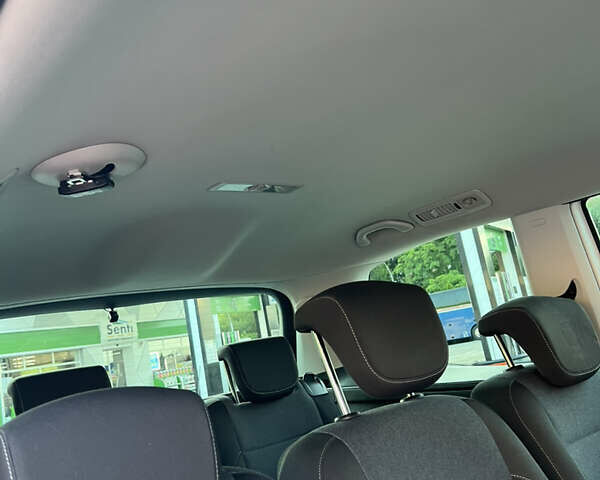 Белый Фольксваген Шаран, объемом двигателя 1.97 л и пробегом 276 тыс. км за 14200 $, фото 27 на Automoto.ua