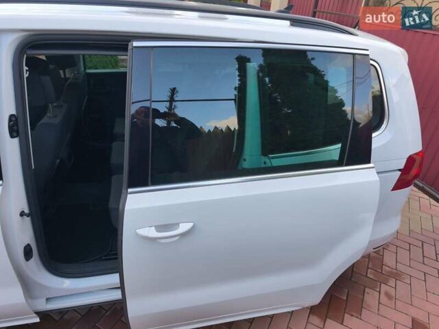 Белый Фольксваген Шаран, объемом двигателя 2 л и пробегом 246 тыс. км за 14299 $, фото 26 на Automoto.ua