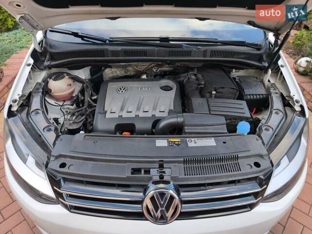 Белый Фольксваген Шаран, объемом двигателя 2 л и пробегом 246 тыс. км за 14299 $, фото 42 на Automoto.ua