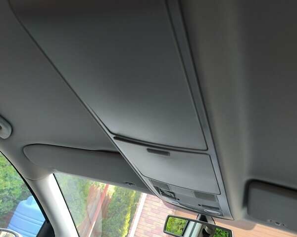 Белый Фольксваген Шаран, объемом двигателя 2 л и пробегом 246 тыс. км за 14299 $, фото 33 на Automoto.ua