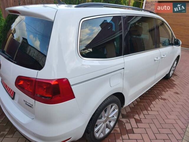 Белый Фольксваген Шаран, объемом двигателя 2 л и пробегом 246 тыс. км за 14299 $, фото 5 на Automoto.ua