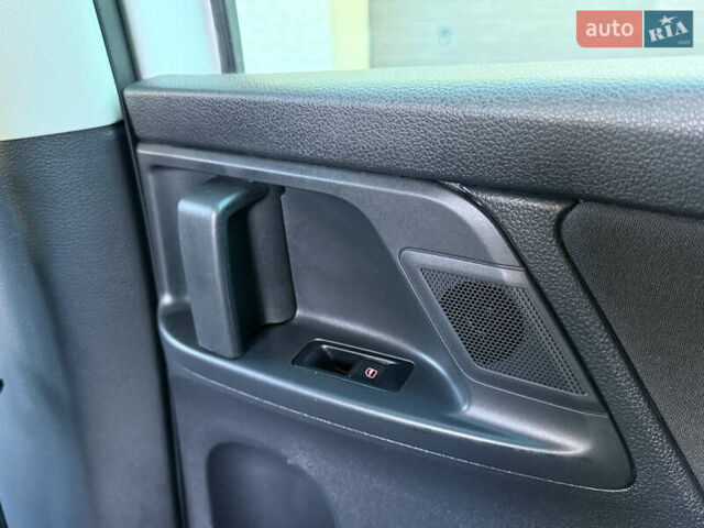 Фольксваген Шаран 2017 в Черновцах на Automoto.ua Белый Фольксваген Шаран, объемом двигателя 1.97 л и пробегом 280 тыс. км за 18800 $, фото 35 на Automoto.ua