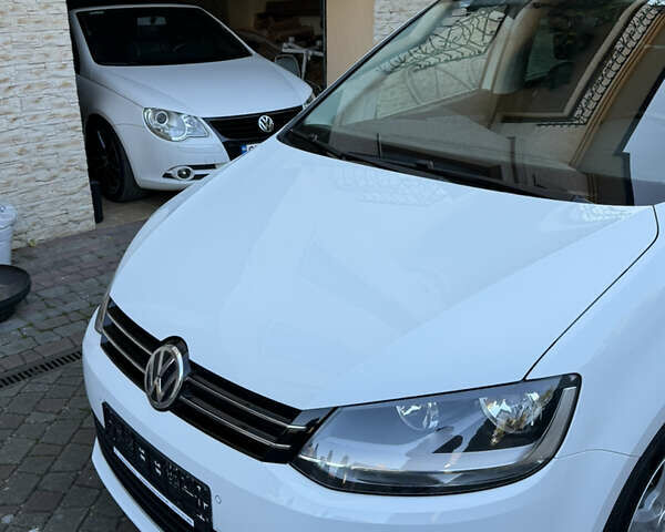 Фольксваген Шаран 2017 в Черновцах на Automoto.ua Белый Фольксваген Шаран, объемом двигателя 1.97 л и пробегом 280 тыс. км за 18800 $, фото 47 на Automoto.ua