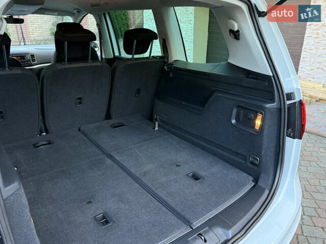 Фольксваген Шаран 2017 в Черновцах на Automoto.ua Белый Фольксваген Шаран, объемом двигателя 1.97 л и пробегом 280 тыс. км за 18800 $, фото 39 на Automoto.ua