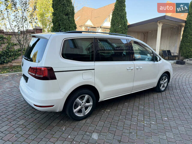 Фольксваген Шаран 2017 в Черновцах на Automoto.ua Белый Фольксваген Шаран, объемом двигателя 1.97 л и пробегом 280 тыс. км за 18800 $, фото 6 на Automoto.ua