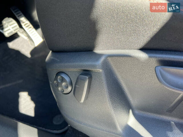 Белый Фольксваген Шаран, объемом двигателя 1.97 л и пробегом 250 тыс. км за 22000 $, фото 44 на Automoto.ua