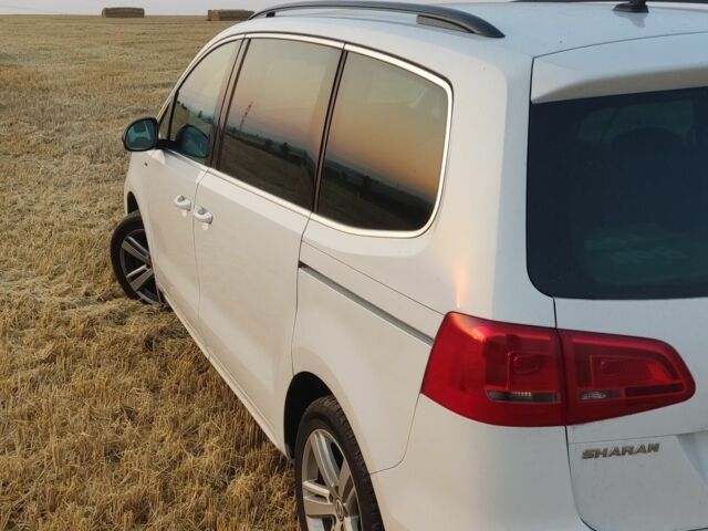 Белый Фольксваген Шаран, объемом двигателя 0 л и пробегом 230 тыс. км за 10538 $, фото 11 на Automoto.ua