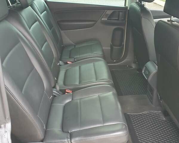 Бежевый Фольксваген Шаран, объемом двигателя 1.98 л и пробегом 235 тыс. км за 15999 $, фото 40 на Automoto.ua