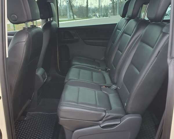 Бежевый Фольксваген Шаран, объемом двигателя 1.98 л и пробегом 235 тыс. км за 15999 $, фото 37 на Automoto.ua