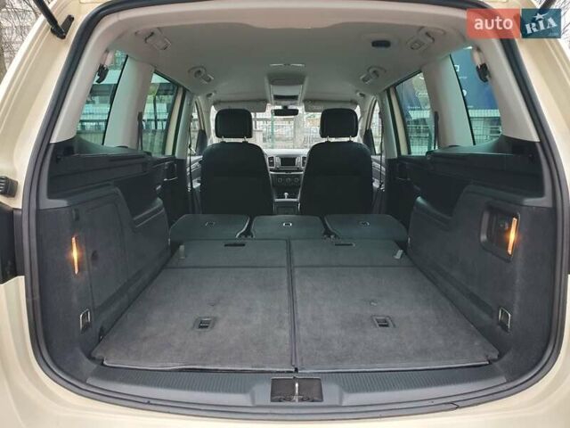 Бежевый Фольксваген Шаран, объемом двигателя 1.98 л и пробегом 235 тыс. км за 15999 $, фото 55 на Automoto.ua