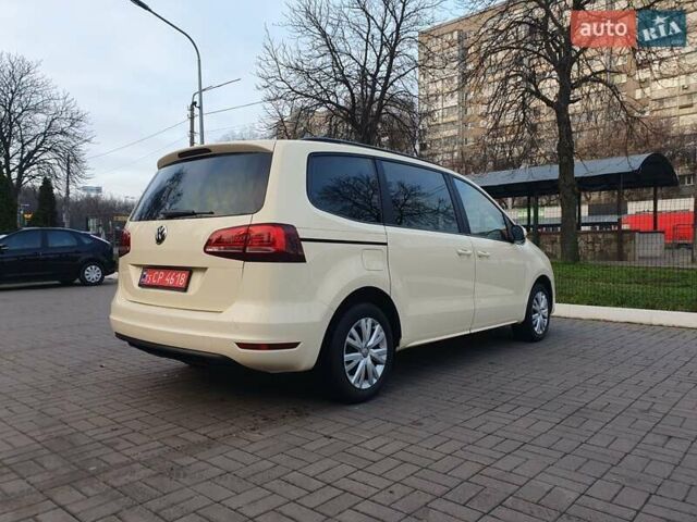 Бежевый Фольксваген Шаран, объемом двигателя 1.98 л и пробегом 235 тыс. км за 15999 $, фото 9 на Automoto.ua