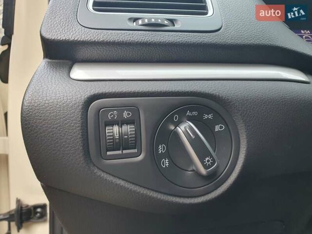 Бежевый Фольксваген Шаран, объемом двигателя 1.98 л и пробегом 235 тыс. км за 15999 $, фото 31 на Automoto.ua