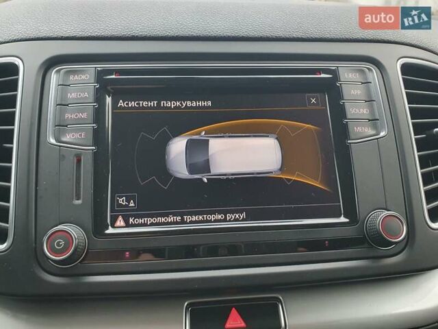 Бежевый Фольксваген Шаран, объемом двигателя 1.98 л и пробегом 235 тыс. км за 15999 $, фото 26 на Automoto.ua