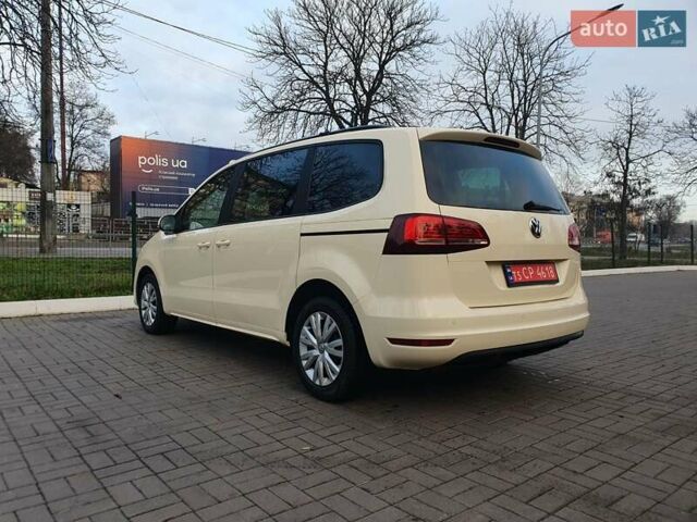 Бежевый Фольксваген Шаран, объемом двигателя 1.98 л и пробегом 235 тыс. км за 15999 $, фото 4 на Automoto.ua