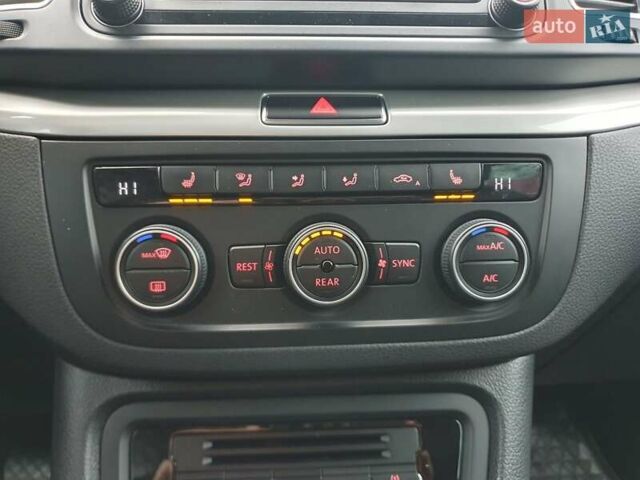 Бежевый Фольксваген Шаран, объемом двигателя 1.98 л и пробегом 235 тыс. км за 15999 $, фото 27 на Automoto.ua