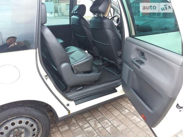 Бежевый Фольксваген Шаран, объемом двигателя 1.9 л и пробегом 343 тыс. км за 3500 $, фото 6 на Automoto.ua