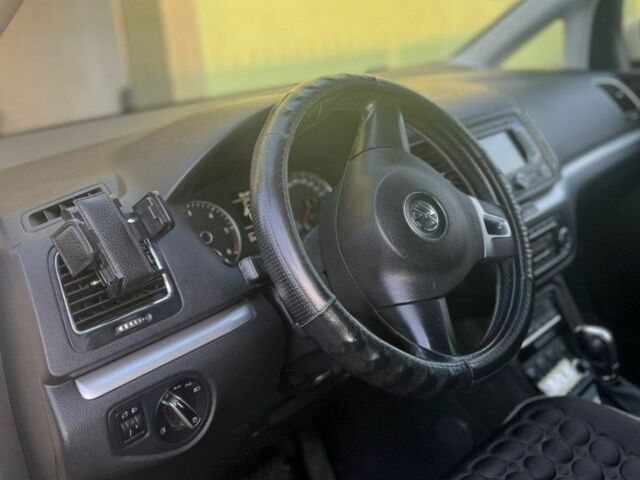 Бежевый Фольксваген Шаран, объемом двигателя 2 л и пробегом 410 тыс. км за 9800 $, фото 8 на Automoto.ua