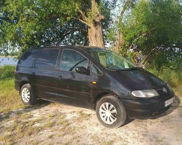 Черный Фольксваген Шаран, объемом двигателя 2.8 л и пробегом 390 тыс. км за 2500 $, фото 9 на Automoto.ua