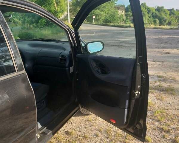 Черный Фольксваген Шаран, объемом двигателя 2.8 л и пробегом 390 тыс. км за 2500 $, фото 15 на Automoto.ua