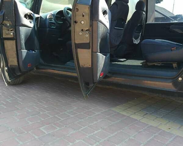 Черный Фольксваген Шаран, объемом двигателя 2.8 л и пробегом 390 тыс. км за 2500 $, фото 18 на Automoto.ua