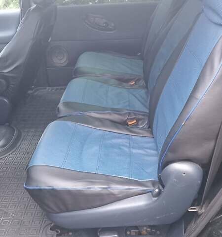 Черный Фольксваген Шаран, объемом двигателя 1.9 л и пробегом 391 тыс. км за 2950 $, фото 18 на Automoto.ua