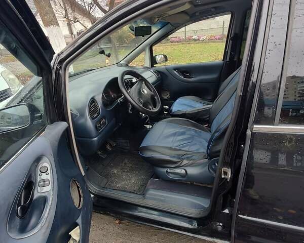 Черный Фольксваген Шаран, объемом двигателя 1.9 л и пробегом 405 тыс. км за 3450 $, фото 2 на Automoto.ua