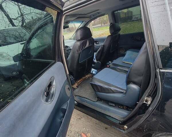 Черный Фольксваген Шаран, объемом двигателя 1.9 л и пробегом 405 тыс. км за 3450 $, фото 4 на Automoto.ua