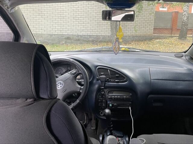 Черный Фольксваген Шаран, объемом двигателя 2.8 л и пробегом 340 тыс. км за 1700 $, фото 5 на Automoto.ua