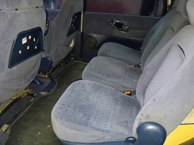 Черный Фольксваген Шаран, объемом двигателя 2 л и пробегом 250 тыс. км за 1950 $, фото 6 на Automoto.ua