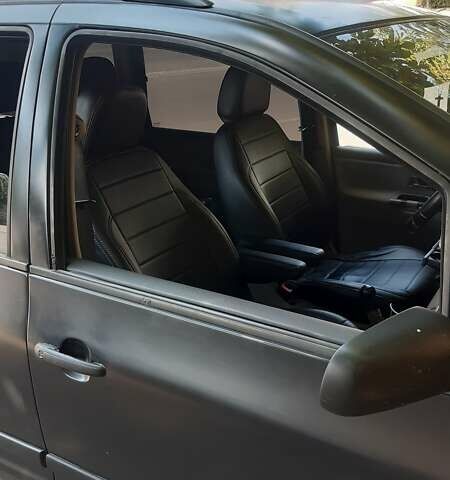 Чорний Фольксваген Шаран, об'ємом двигуна 1.9 л та пробігом 350 тис. км за 3800 $, фото 1 на Automoto.ua